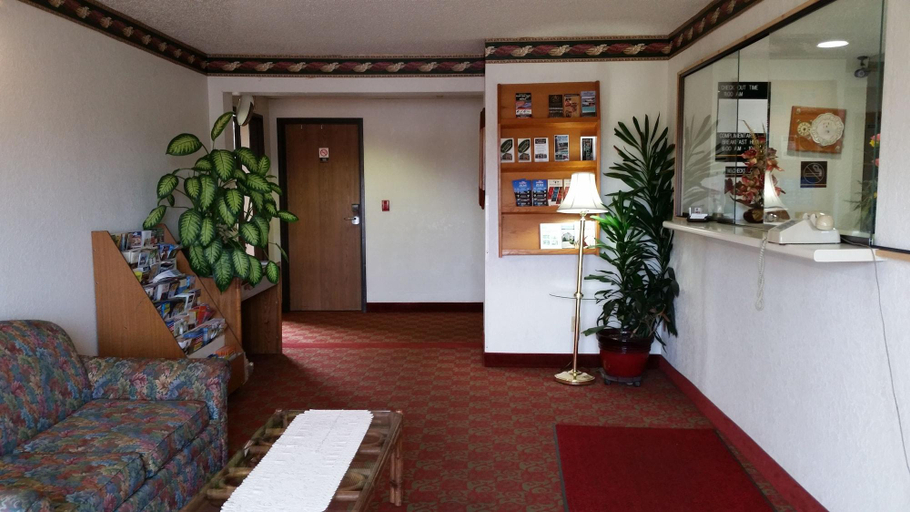 Public Area 3, Corning Inn, Steuben
