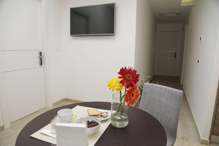 Exterior & Views 2, Maison Maneli Luxury B B, Rome