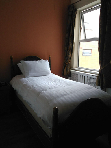 Bedroom 4, Maitrise Hotel Wembley, London