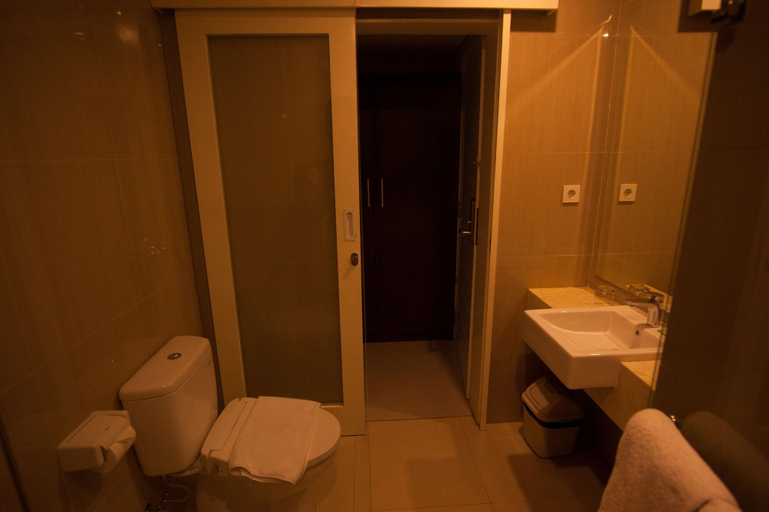 Bathroom 5, Ibus Beach Hotel, Karangasem