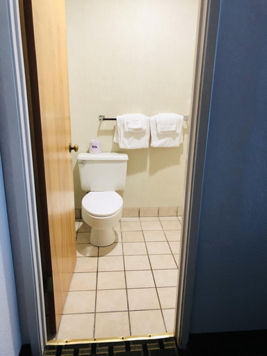 Bathroom 4, Motel Garberville, Humboldt