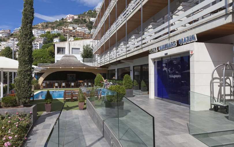Exterior & Views 2, Canyelles Marina 3000, Girona