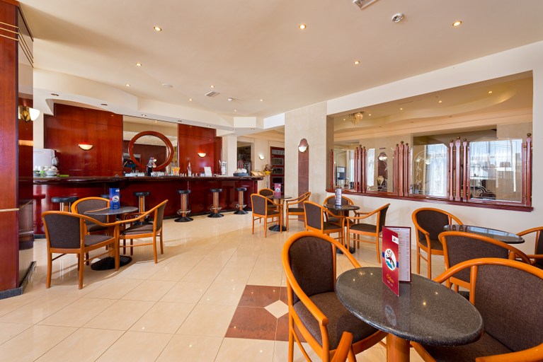 Food & Drinks 5, Rodos Star, South Aegean