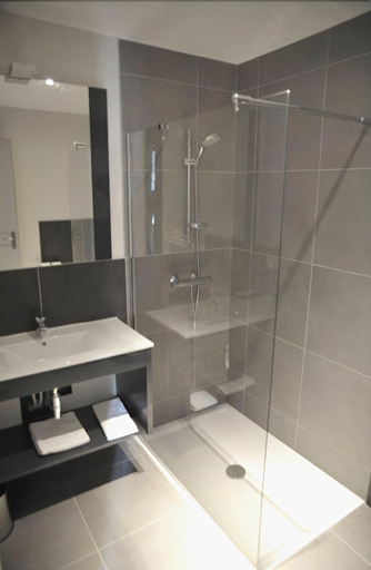 Bathroom 4, Hotel du Moulin Niort, Deux-Sèvres
