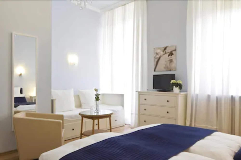 Bedroom 3, Buchholz Downtown Hotel, Köln
