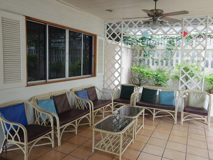 Public Area, Charming Inn Hotel, Pattaya