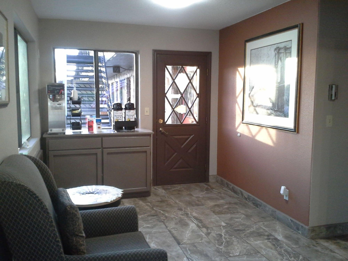 Public Area, Richland Inn and Suites, Benton