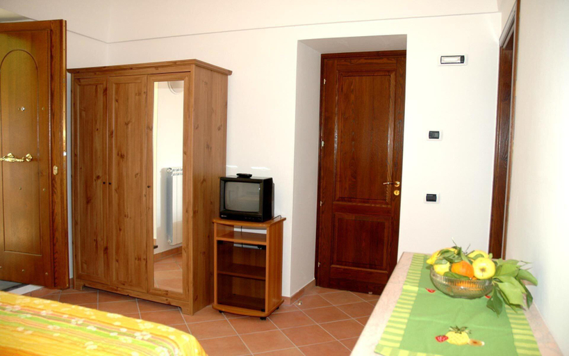 Public Area, Il Rifugio del Poeta, Salerno