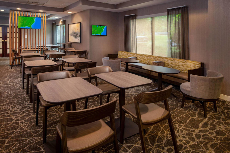 Food & Drinks 5, Springhill Suites Centreville Chantilly, Fairfax