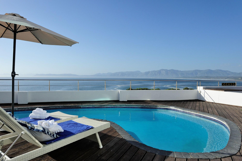 Sport & Beauty 4, Sea Star Cliff, Overberg