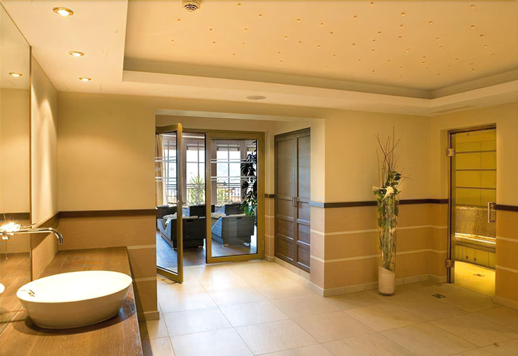 Bathroom 4, Alpina Family, Spa & Sporthotel, Sankt Johann im Pongau