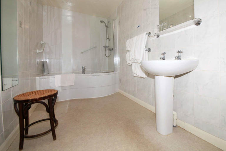 Bathroom, George at Easingwold, North Yorkshire