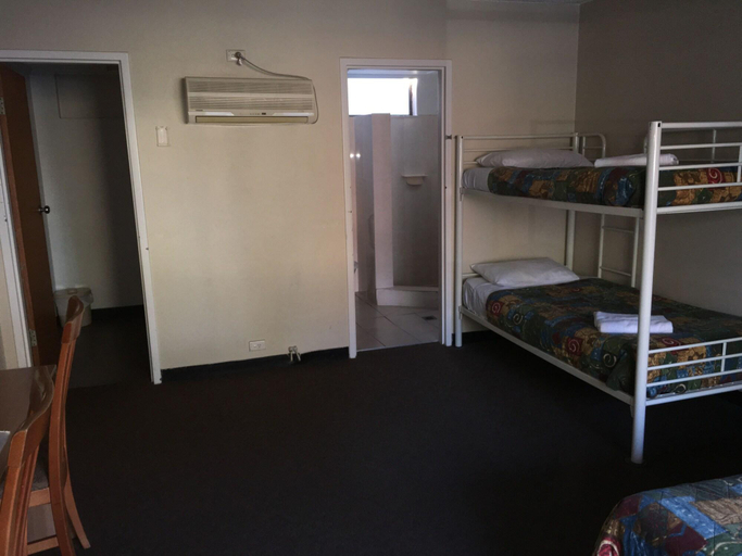 Public Area 2, Red Cedars Motel, Canberra