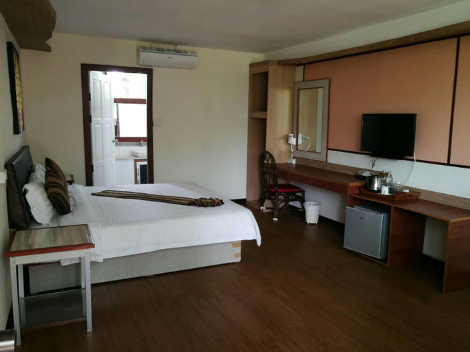 Bedroom 3, Suanhom Resort, San Sai