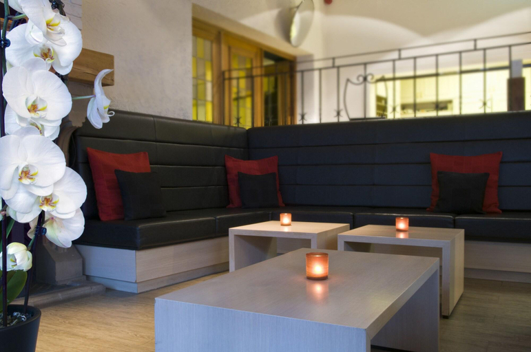 Public Area 4, Hotel du Commerce, Luxembourg