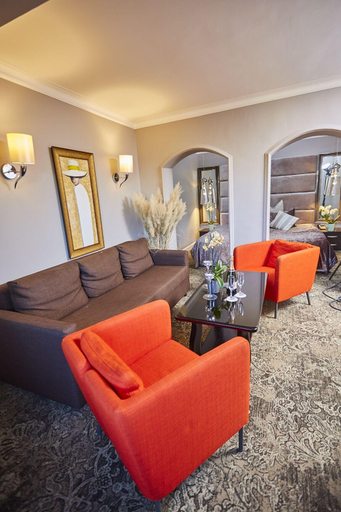 Public Area 3, Hotel Atlantic, Stolichna
