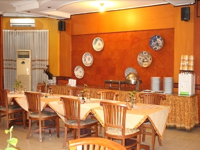 Food & Drinks 4, Siliwangi, Semarang