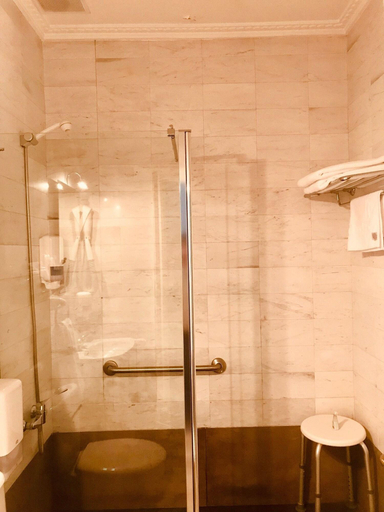 Bathroom 4, Kurutziaga, Vizcaya