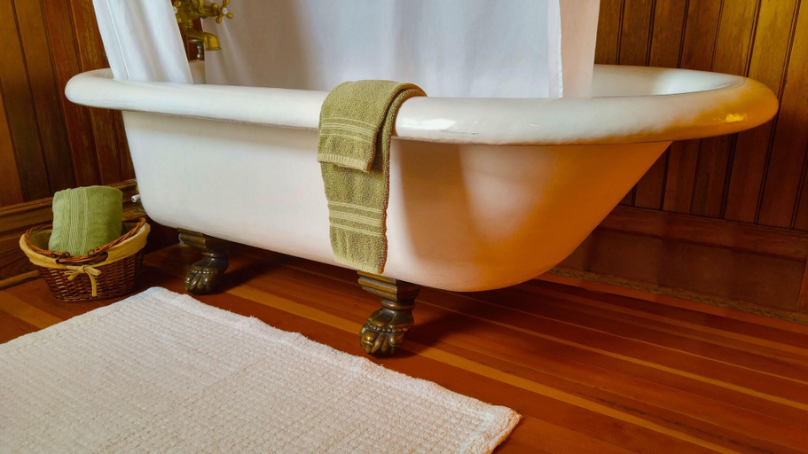 Bathroom 3, Lehrkind Mansion Bed And Breakfast, Gallatin