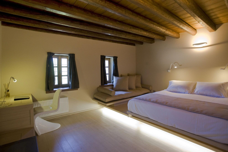 Bedroom 2, Kipi Suites, Epirus