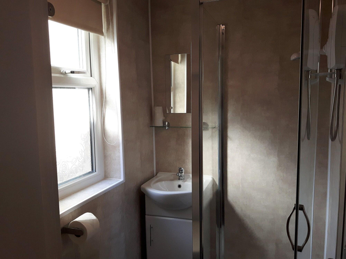 Bathroom, Wellington Hotel - Guest House, Blackpool
