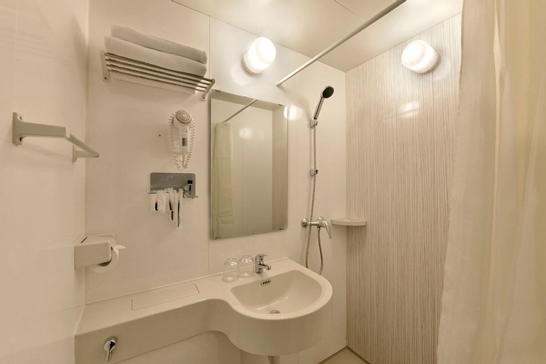 Bedroom 5, Zodiak Kebon Kawung by KAGUM Hotels, Bandung