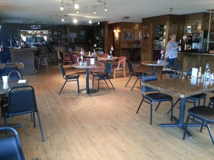 Food & Drinks, Beluga Lake Lodge Homer, Kenai Peninsula