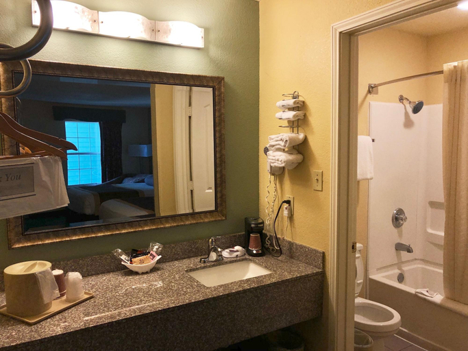 Bathroom 4, Key West Inn Tunica, Tunica