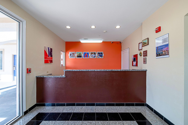 Public Area 3, Motel 6 Rhome, TX, Wise