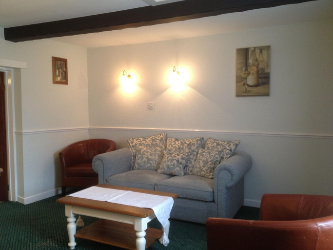 Public Area 3, Hare & Hounds Newbury, West Berkshire