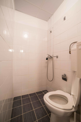 Bathroom 5, Tempi Hotel, Attica