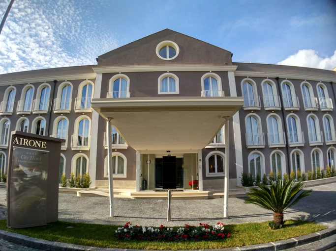Exterior & Views 2, Airone City Hotel, Catania