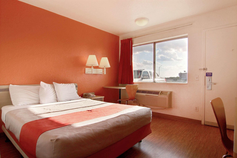 Bedroom 4, Motel 6-Odessa, TX, Ector
