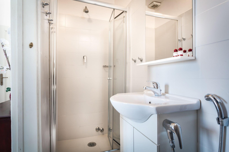 Bathroom 5, Casa Micol Affittacamere, Florence