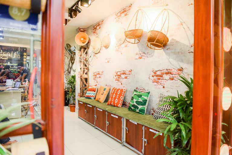 Others, See you at Lily's, Hoàn Kiếm