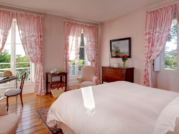 Bedroom 3, Chateau Ormes De Pez, Gironde