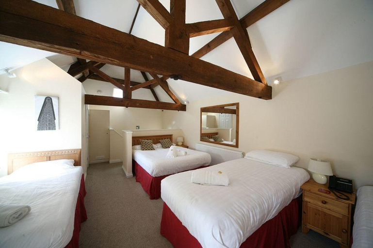 Bedroom 3, The Dewdrop Inn, Worcestershire
