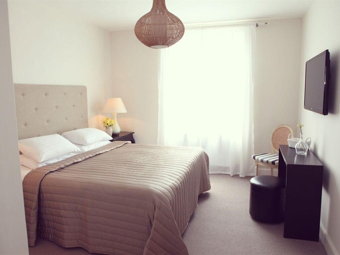 Bedroom 5, Blue Pigeons, Kent