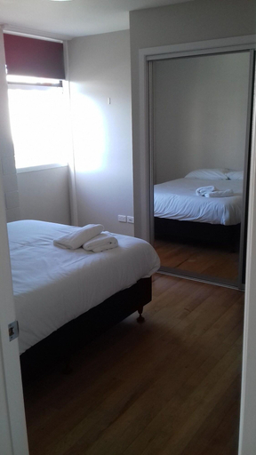 Bedroom 4, Shooters Saloon, Waitakere