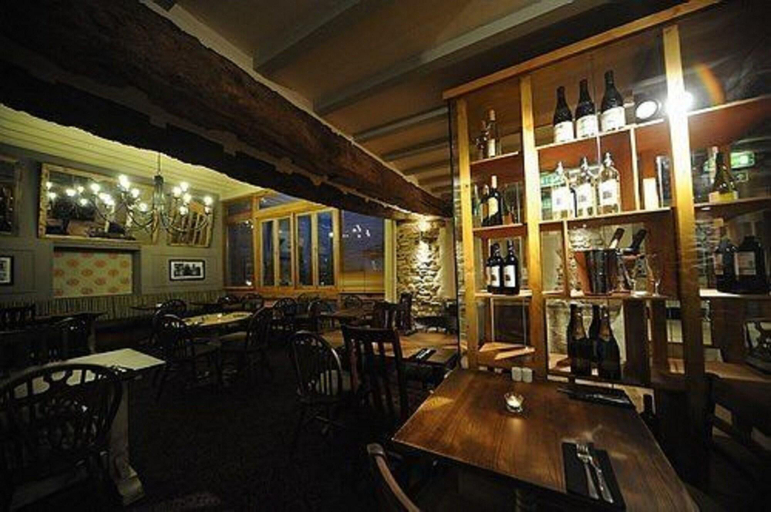 Food & Drinks 5, Sturdys Castle, Oxfordshire