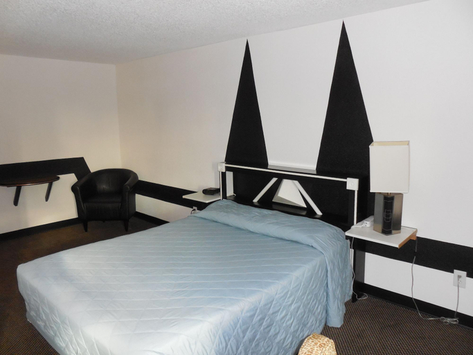 Bedroom 4, Kennewick Suites, Benton