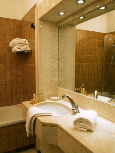 Bathroom 4, Alivi, Haute-Corse