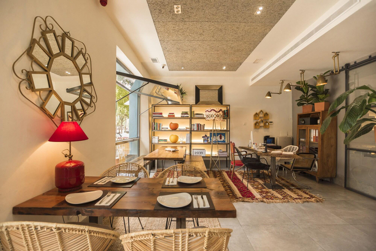 Public Area 3, The Corner House, Sevilla