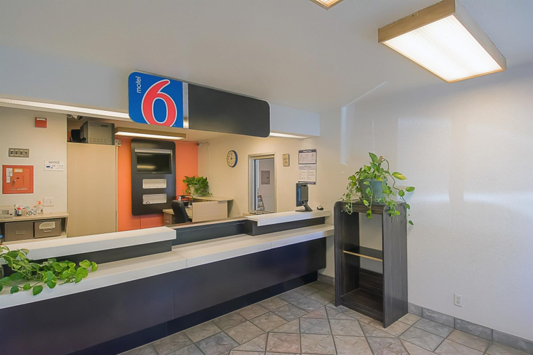 Public Area 3, Motel 6-Red Bluff, CA, Tehama
