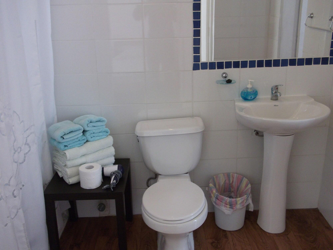 Bathroom 4, Mediterraneo B&B, Valparaíso