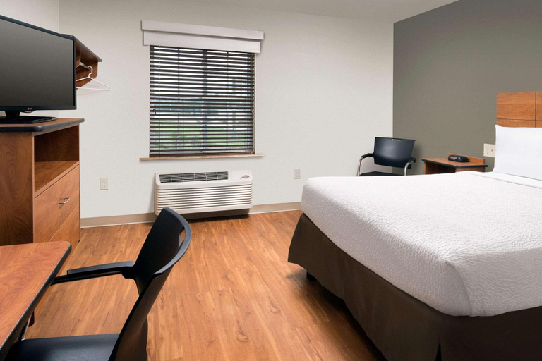 Bedroom 3, Woodspring Suites Jacksonville I 95 North, Duval