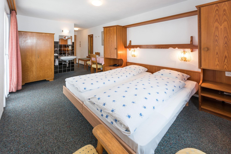 Bedroom 3, Rhodania, Visp
