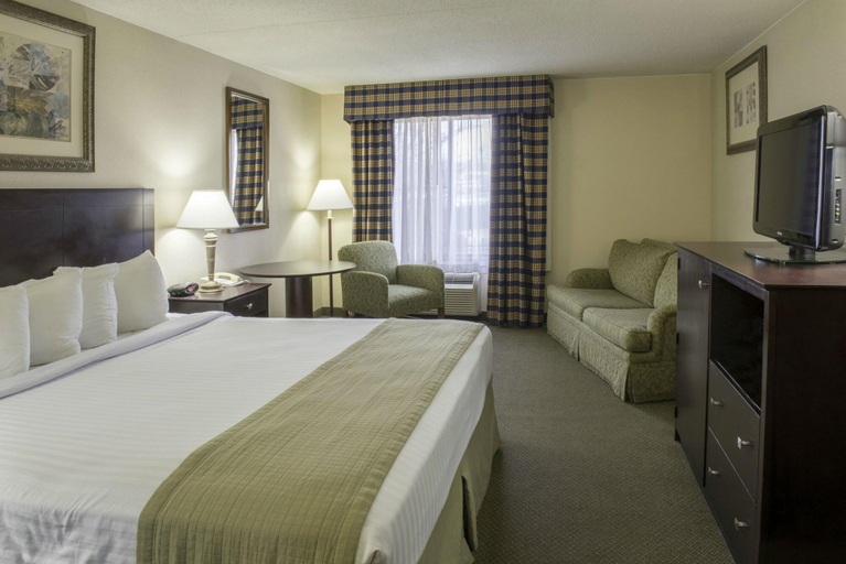 Bedroom, Inn At Chocolate Ave Surestay Collection By Bw, Dauphin