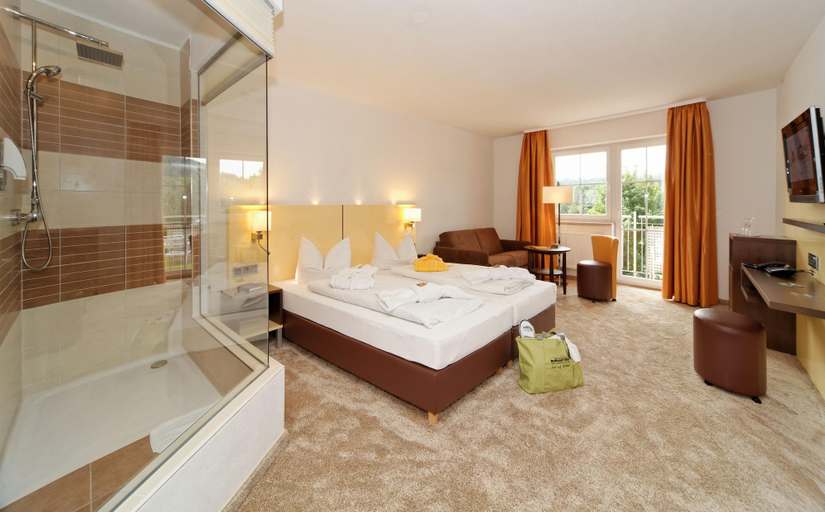 Bedroom 3, Hotel & SPA Reibener Hof, Straubing-Bogen