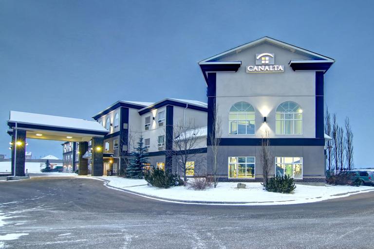 Exterior & Views 2, Canalta Camrose, Division No. 10